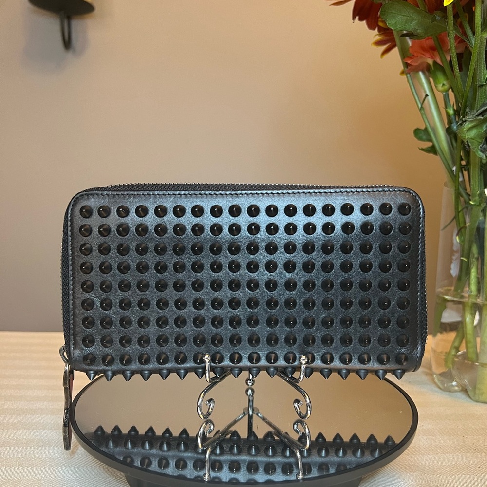 CHRISTIAN LOUBOUTIN BLACK PANETONE Long Leather Studs Zippy Zip Around Wallet